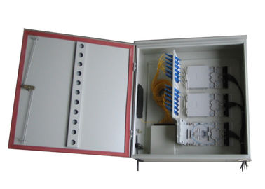 جعبه توزیع فضای باز 32Port FTTH CATV قابل حمل و دیوار برای تقسیم 1 * 32 PLC