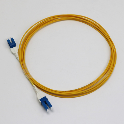 LC Uniboot Zip Cod تک حالت G657.A1 BendInsensitive Duplex 2mm LSZH از دست دادن کم 0.15dB سیم پیچ فیبر