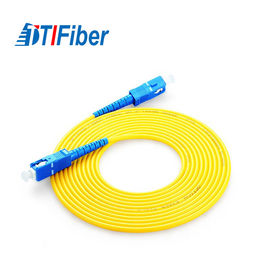 طناب فیبر نوری در فضای باز SC / UPC-SC / UPC 2.0MM LSZH برای شبکه های ارتباطی
